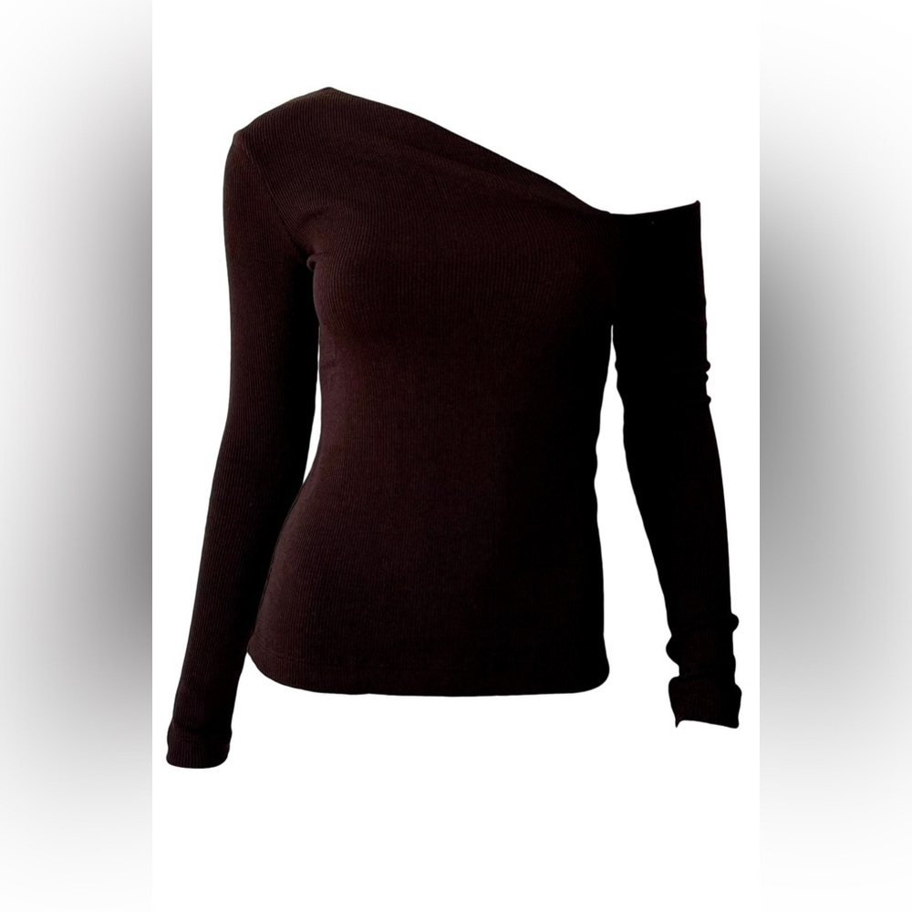 Knit Slouch Shoulder Sweater 
Enza Costa